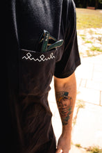 Carregar imagem no visualizador da galeria, Camiseta Essencial KF Bolso
